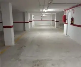 Garaje en Venta en El Ejido 26m2 con Ascensor