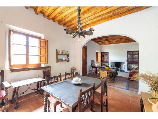Cortijo En Camino De Purchil