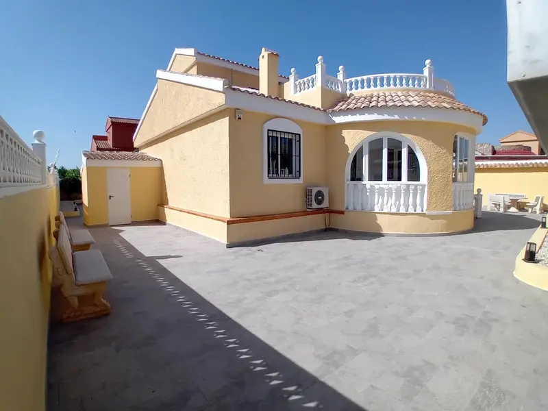 Chalet en Venta Camposol Murcia 3 Dormitorios Piscina Privada