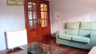 Piso en Alquiler Centro Carballo 2 Dormitorios