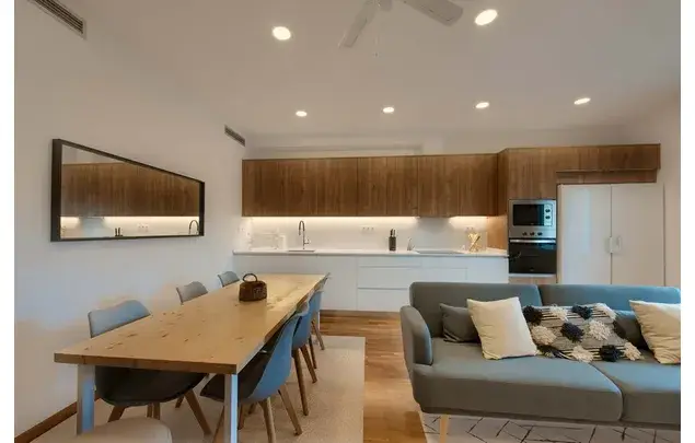 Habitaci
ón 127m
² Barcelona Alquiler Larga Temporada