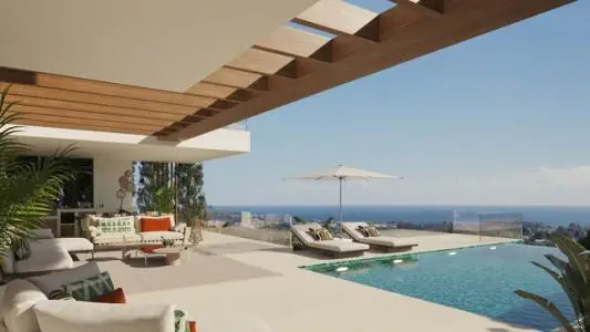 Villas de Lujo en Estepona: 3 Dormitorios, Vistas al Mar