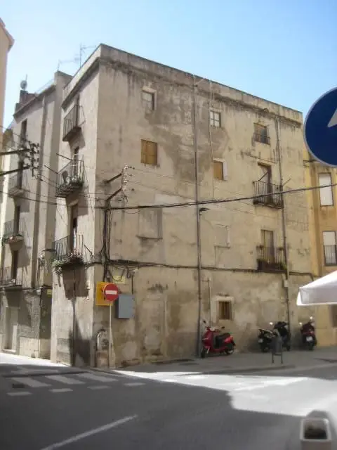 Casa Unifamiliar 197m2 3 Habitaciones 2 Baños Tortosa
