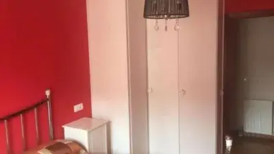 Piso en Alquiler en Avilés 85m² 3 habitaciones 2 baños