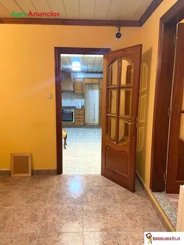 Venta  de Casa con patio y garaje en A Coruña