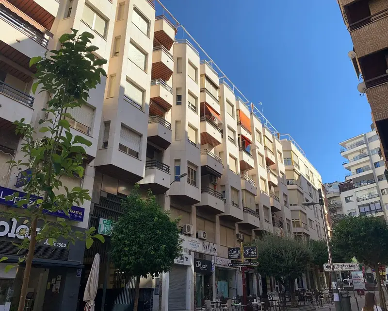 Piso de 81m2 en Jaén 4 habitaciones 2 baños