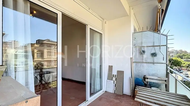 Piso 86m2 a Reformar en Eixample con Vistas