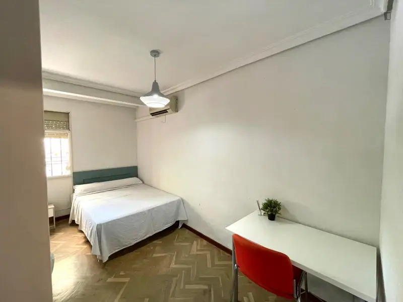 Habitacion King Size Aire Acondicionado Estudiantes