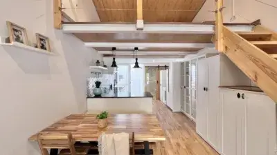Casa en venta en Centre: Acogedora casa con terraza y vistas
