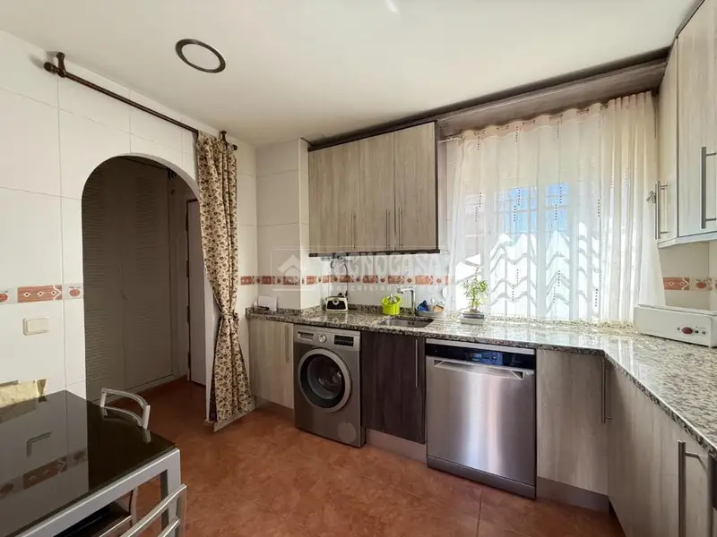 Chalet Adosado en Guadarrama 5 Dormitorios 2 Baños Garaje Doble