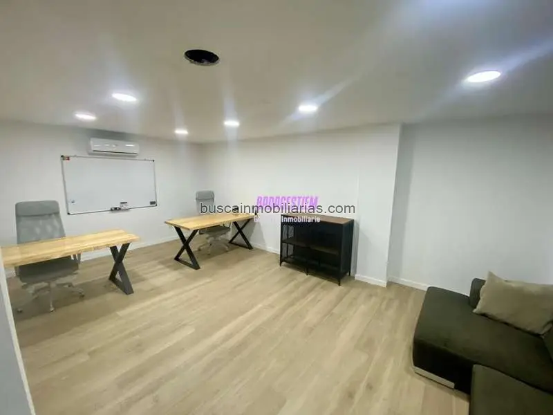 Local Comercial en Venta Badalona 249m2 Reformado Aparcamiento