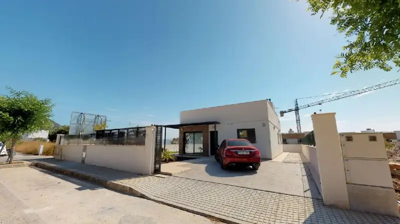 Venta Chalet con Jardin en Alberca Polop