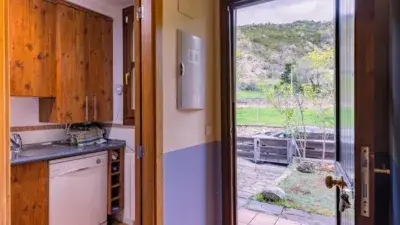 Casa adosada en venta en Sorripas, Huesca cerca de Biescas