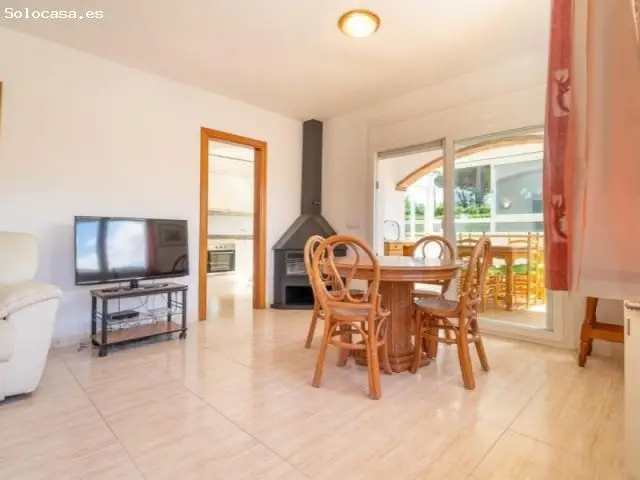 Chalet con Piscina Privada cerca de la Playa de Riells