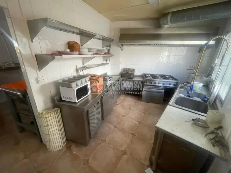 Local comercial en venta en Benamargosa