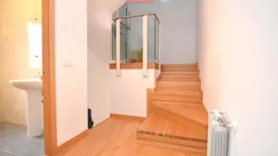 Dúplex en Oruña con plaza de aparcamiento y trastero