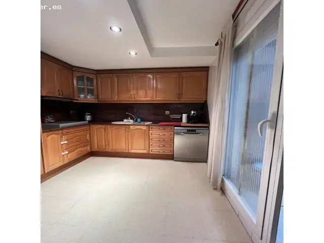 Piso en Venta en Sabadell Poblenou 4 habitaciones Parking incluido