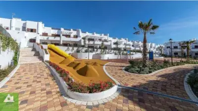 Apartamento en Playa Los Nardos Pulpí con Piscina y Jardín