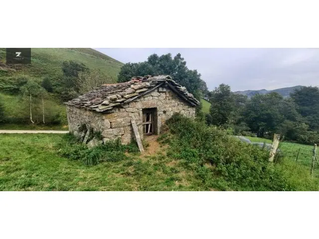 Dos Cabañas Pasiegas para Reformar en Cantabria