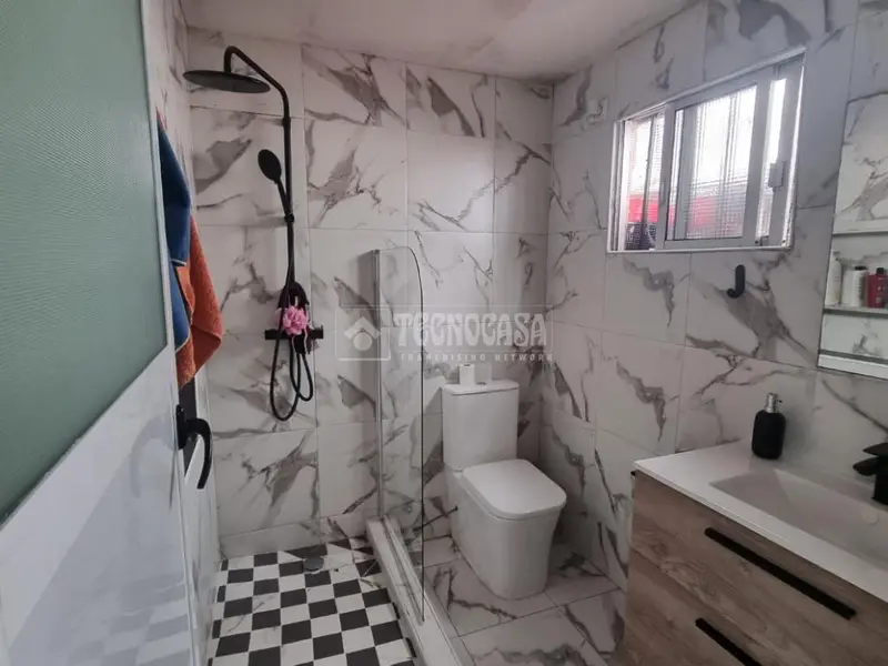 Piso en venta en Huelva zona Colonias Barriada Del Carmen