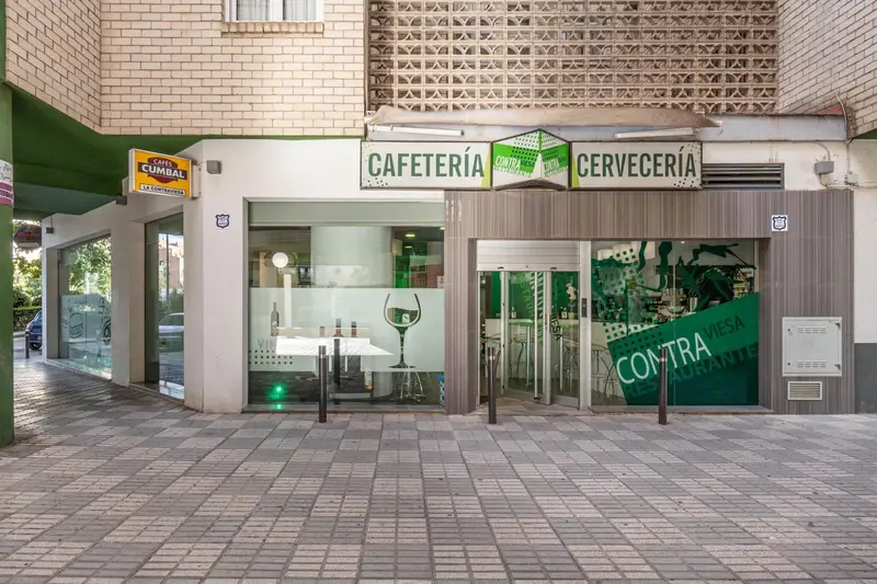 Venta Restaurante Cafetería Granada Centro Equipado Clientela Fiel