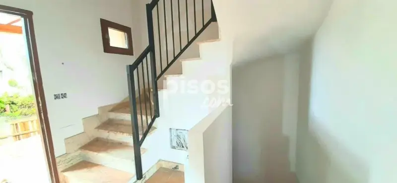 Casa adosada en venta en Rasines