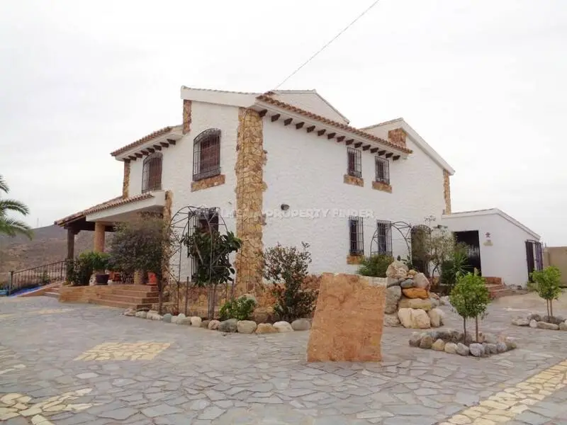 4 Cuarto Casa de Campo en venta
La Alfoquia, Almería
