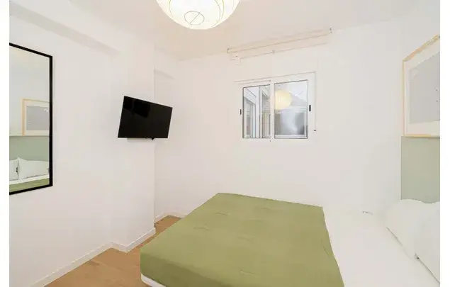 Habitaci

ón 83m

² Alicante Estancia Media Larga