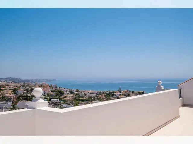 Piso de 3 Dormitorios en venta Miraflores, España