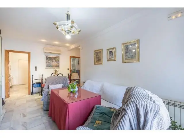 Piso con Terraza y Piscina en Ogíjares