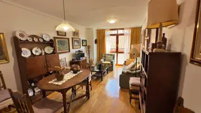 Piso en Venta en Candas Centro Historico