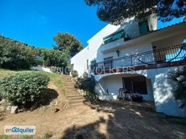Alquiler casa Premià de Dalt 7 habitaciones vistas al mar