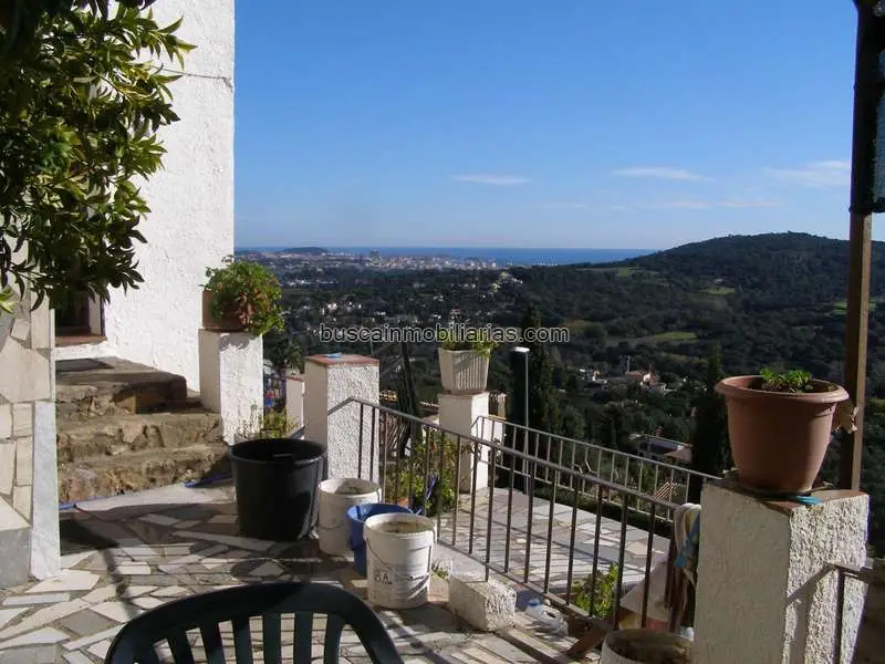 Chalet con 3 Viviendas en Calonge 9 habitaciones 4 banos