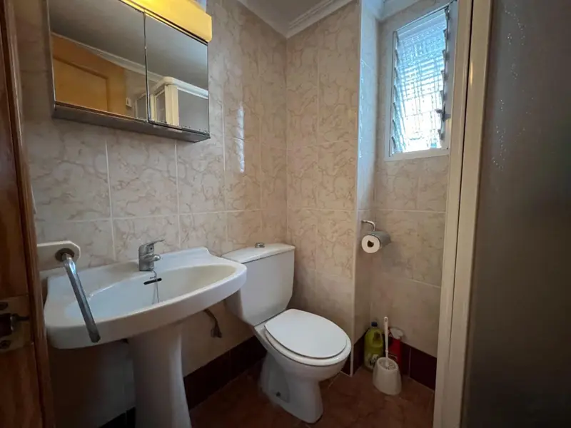 Casa en venta en Chulilla Valencia 4 dormitorios 2 baños garaje terraza