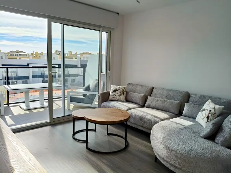 Apartamento en Gran Alacant con Vistas al Mar y Solarium