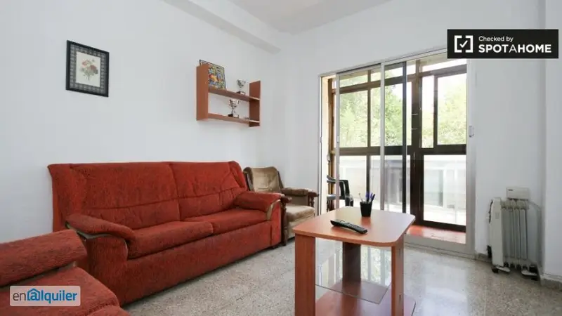 Habitacion piso compartido mujeres Los Pajaritos Granada