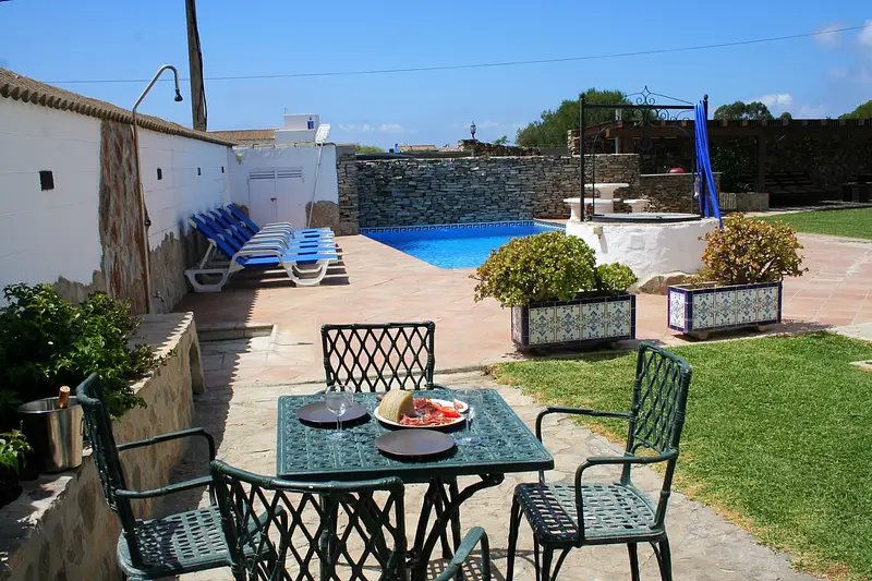 Chalet con 4 Dormitorios en Andalucia Alquiler Cerca de Playa
