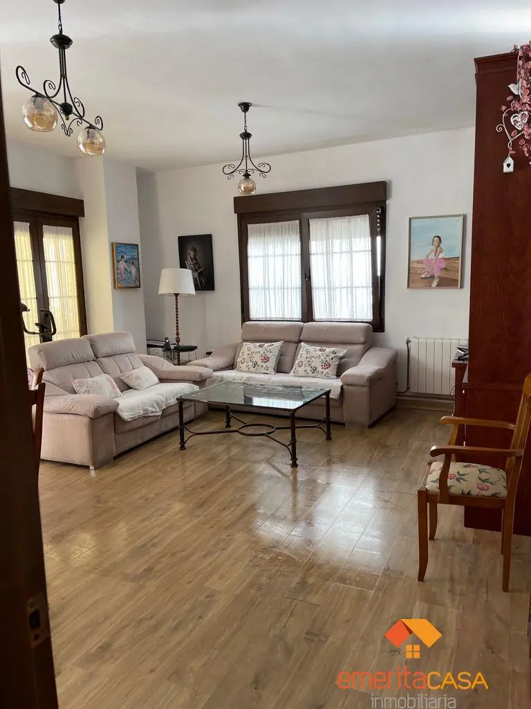 Venta Piso 4 dormitorios 2 baños Centro Almendralejo