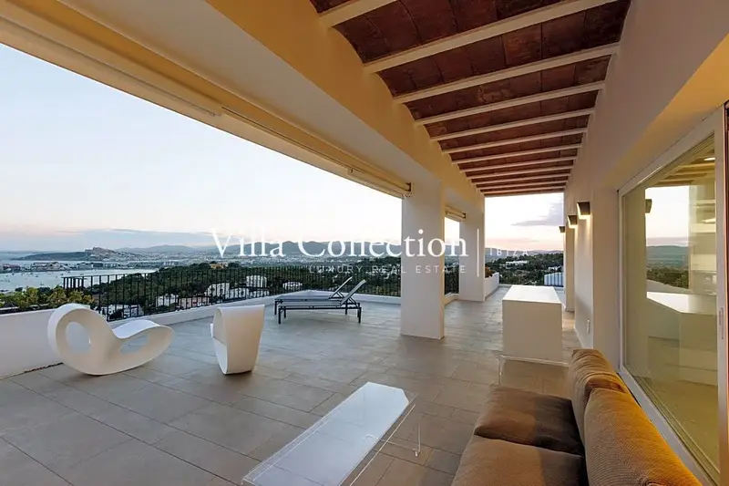 Villa de Lujo en Ibiza con Vistas al Mar 5 Dormitorios Piscina Privada