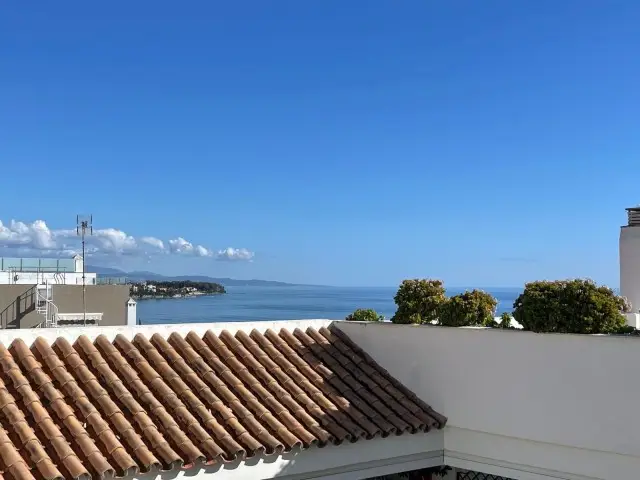 Atico Duplex en Primera Linea de Playa Estepona