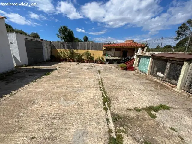 Casa en Reus 3 dormitorios planta baja garaje trastero