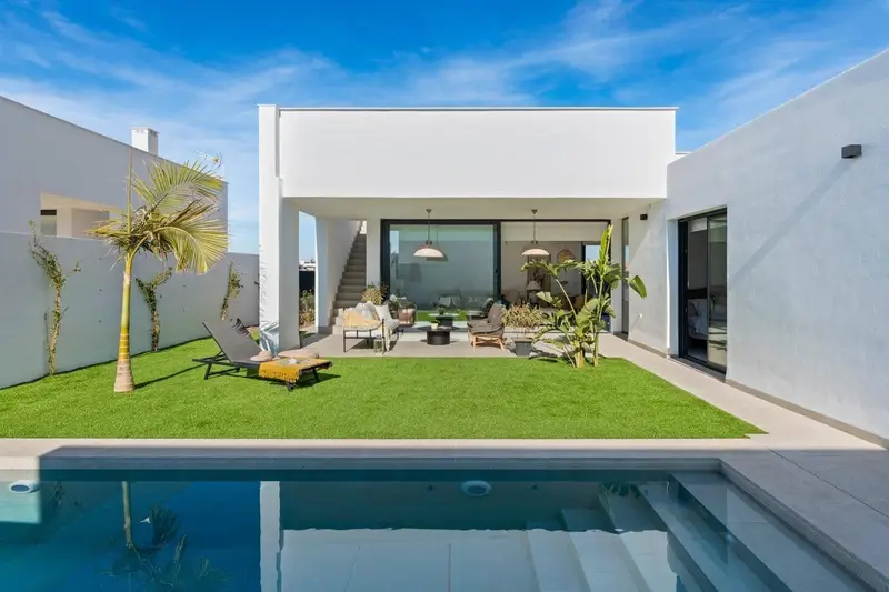 Villa en Venta Junto al Mar de Cristal