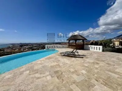 Villa de Lujo en Torreblanca con Vistas al Mediterráneo