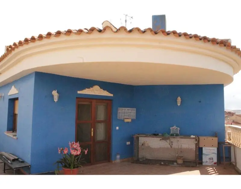 Casa Adosada 5 Dormitorios Pinoso Local Comercial