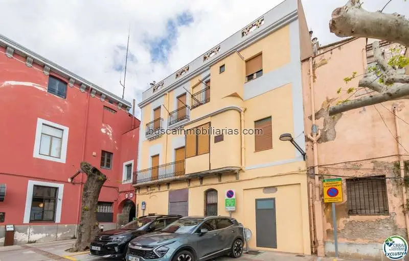 Edificio en Venta La Jonquera Centro Dos Pisos Reforma