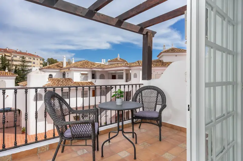 Apartamento 4 Dormitorios Alquiler Málaga Costa del Sol