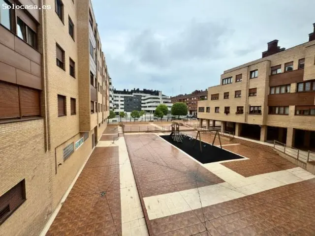 Piso en Nuevo Gijón 87m2 3 habitaciones 2 baños Garaje Trastero