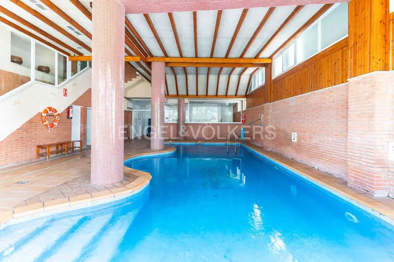Apartamento en Granollers con 4 habitaciones, piscina y gimnasio