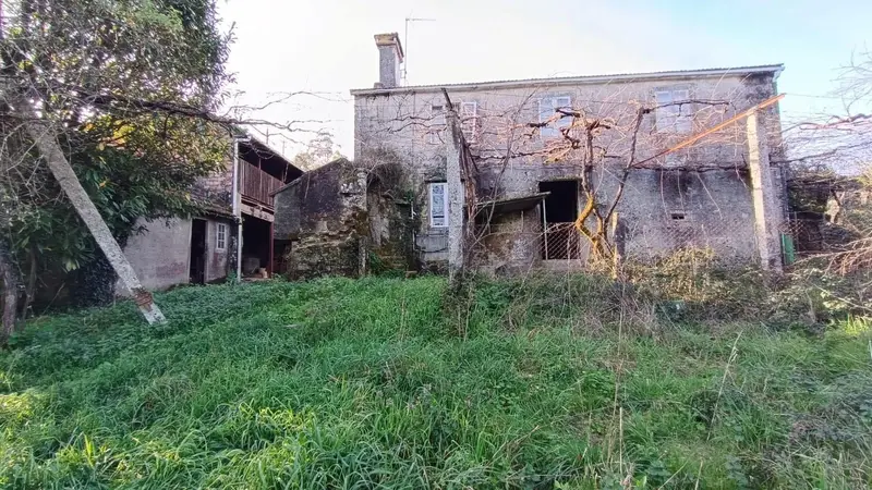 Casa de Piedra en A Estrada con Gran Terreno