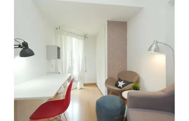 Apartamento 3 Dormitorios Barcelona Cerca Playa y Parque
